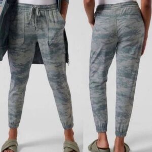 Athleta Farallon Jogger Pants Women’s Gray Small